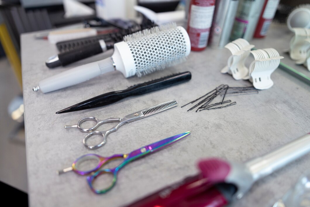 Jak wybrać idealne wyposażenie dla twojego salonu kosmetycznego czy fryzjerskiego?
