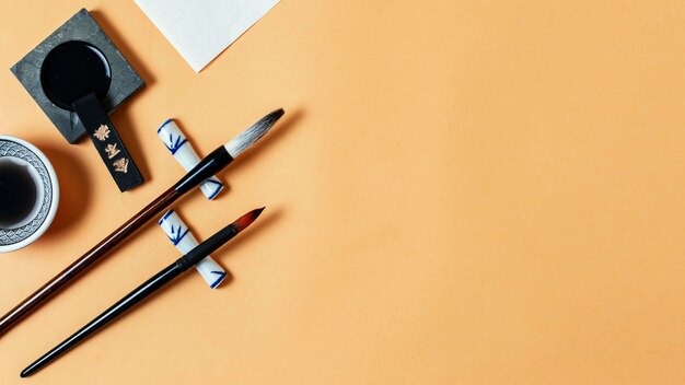 Sztuka Kaligrafii: Jak Wybrać Idealne Narzędzie do Pisania